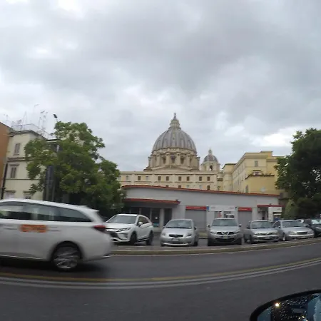 Your Near To The Vatican Apartment *
