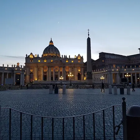Your Near To The Vatican 公寓